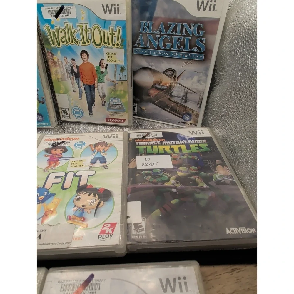 Lot of 8 Nintendo wii games Just Dance Walk It Out Turtles Go Diego Dora Fashion
